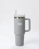 Insulated tumbler with ergonomic handle, detail — DWEGO