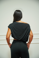 Relaxed wide-leg pants with drawstring waist and side pockets — DWEGO