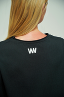 Women's featherlight oversized tee, colour option — DWEGO